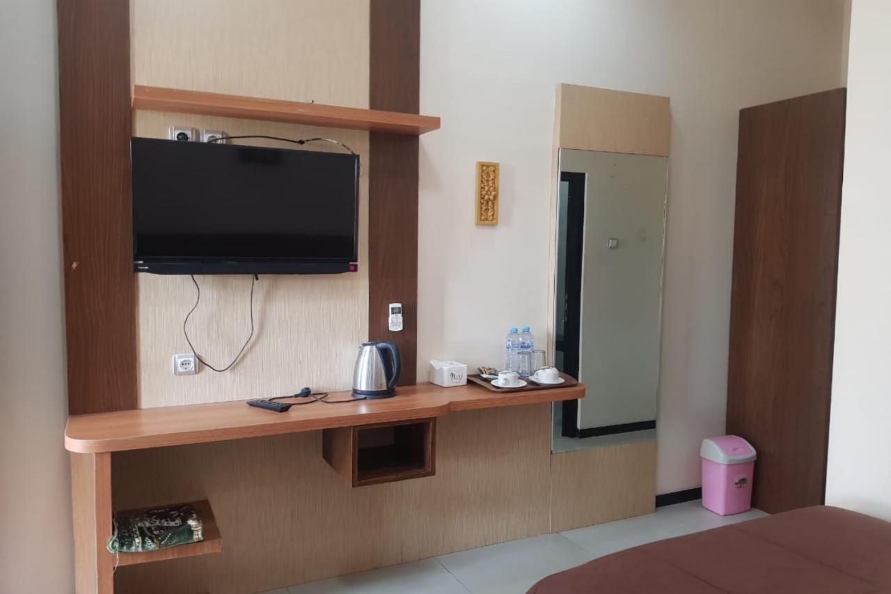 Oyo 2671 Wisma Djaja Syariah 보조네고로 외부 사진
